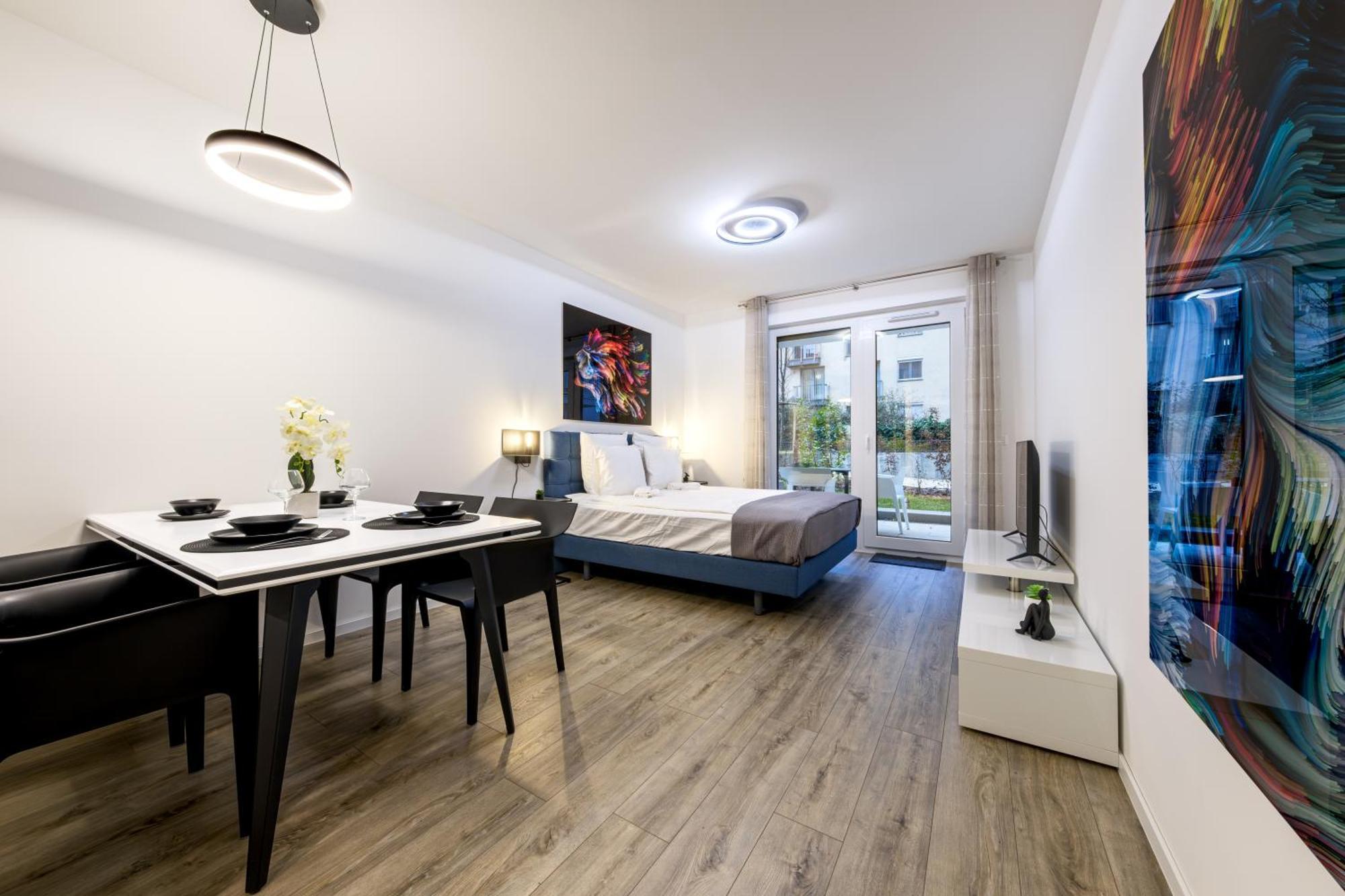 Frankie's Apartment